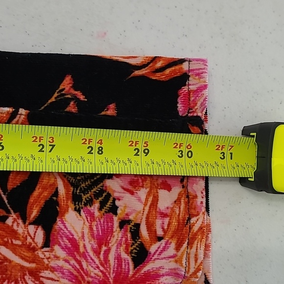 No Boundaries Black Floral Corduroy Pullon Flare Pants size XXL (19) - Picture 8 of 10